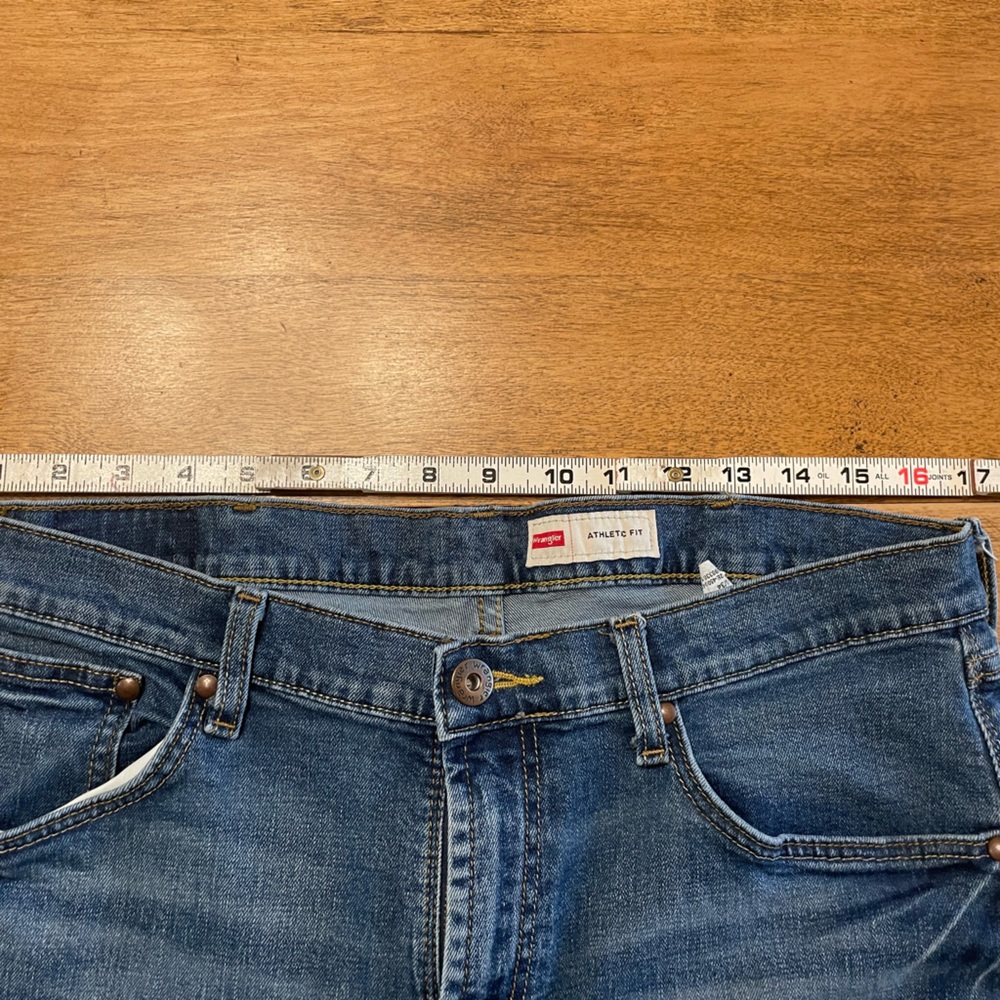 Wrangler 34x34 athletic fit jeans